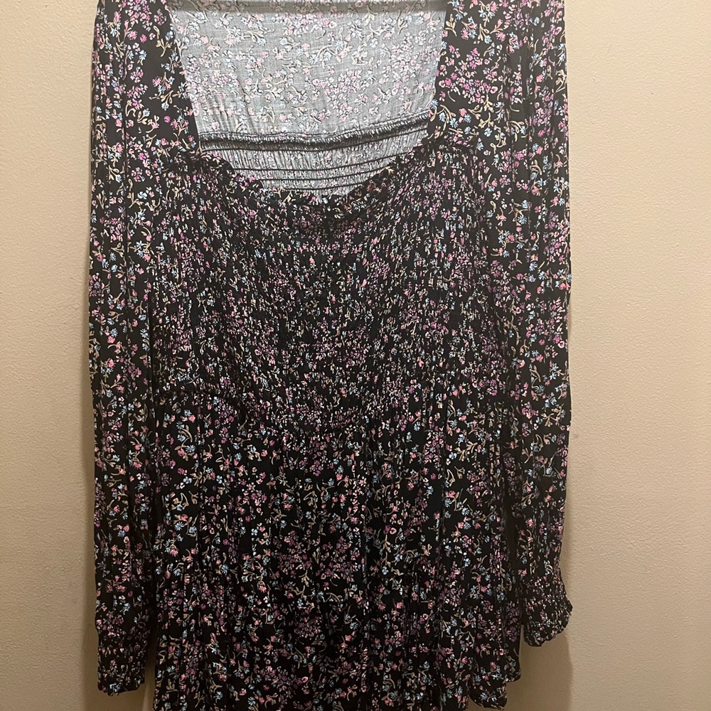 Torrid Size 1 1x Black Floral Long Sleeve Top